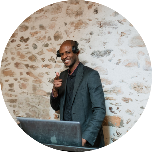 Loïc, DJ et fondateur de Célébrason